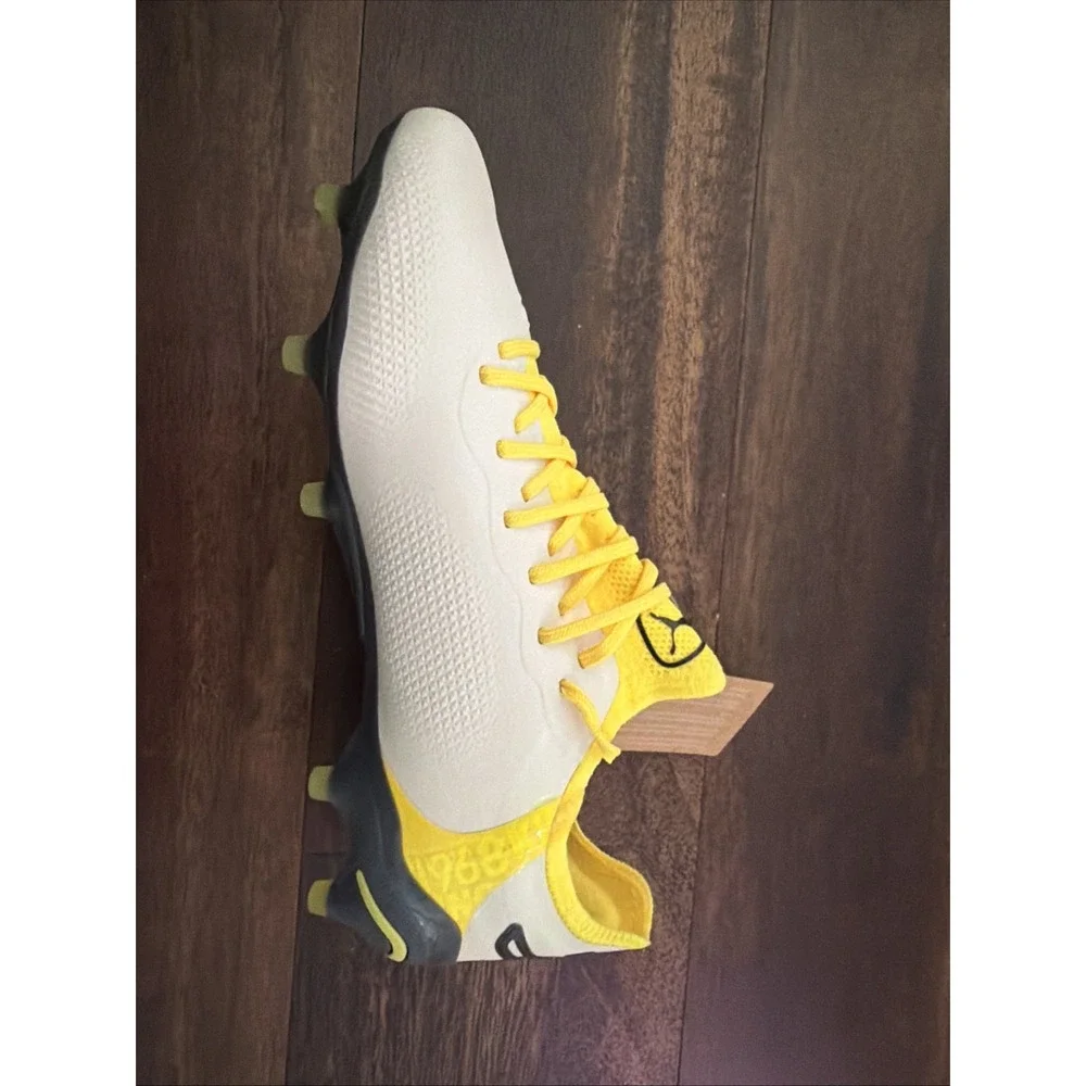 New Puma Womens King Ultimate FG AG Soccer Cleats Size 7 Yellow
